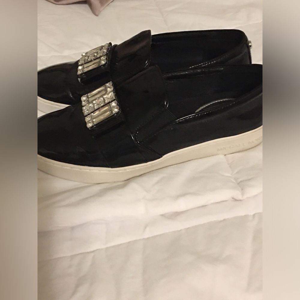 Michel Kors glossy sneakers womens size 8 - Picture 2 of 3